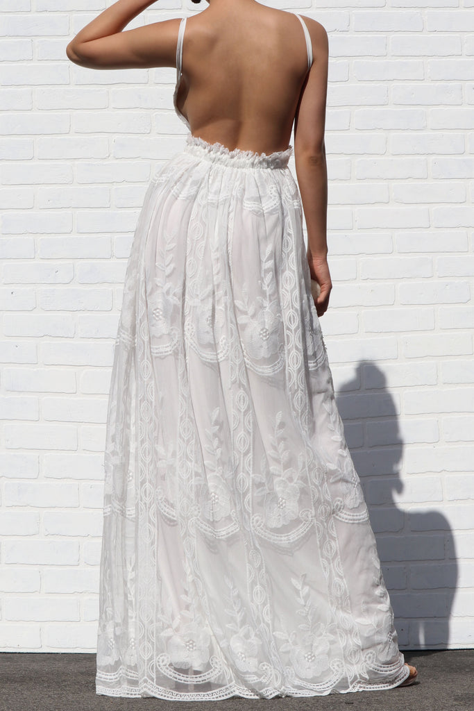 LACE OVERLAY BACKLESS MAXI DRESS
