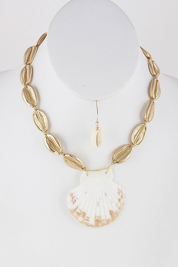 Big SeaShell Necklace